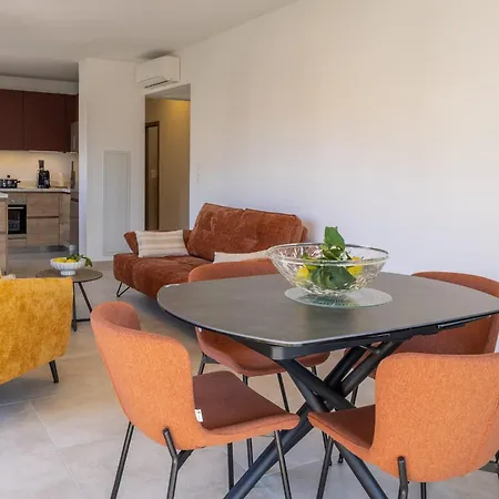 Casa Catalina Charme Contemporain A Lile-rousse Holiday home *